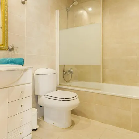 Wonderful 3 Bedroom With Two Spacious Terraces شقة *